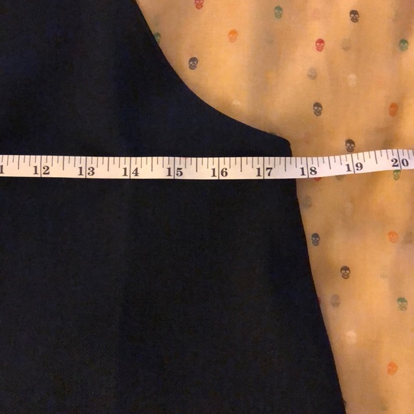 Blaque Label Crop Top - Picture 8 of 9